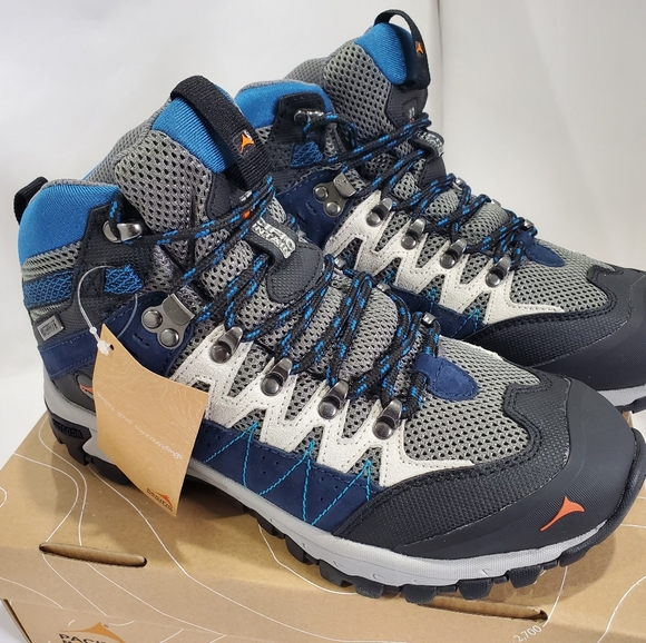 Pacifica Mountain - Picture 1 of 11